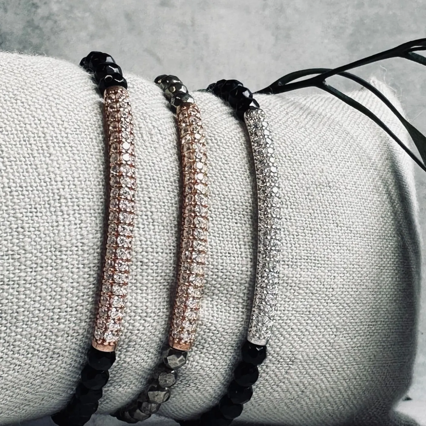 Armbånd Maja PYRIT m. forgyldt sterling silver