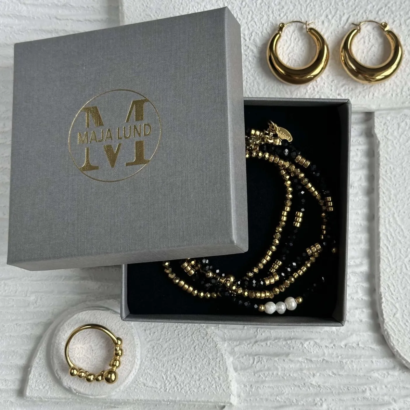 Armbånd MICHELLE Black / Pearl - 5 stk