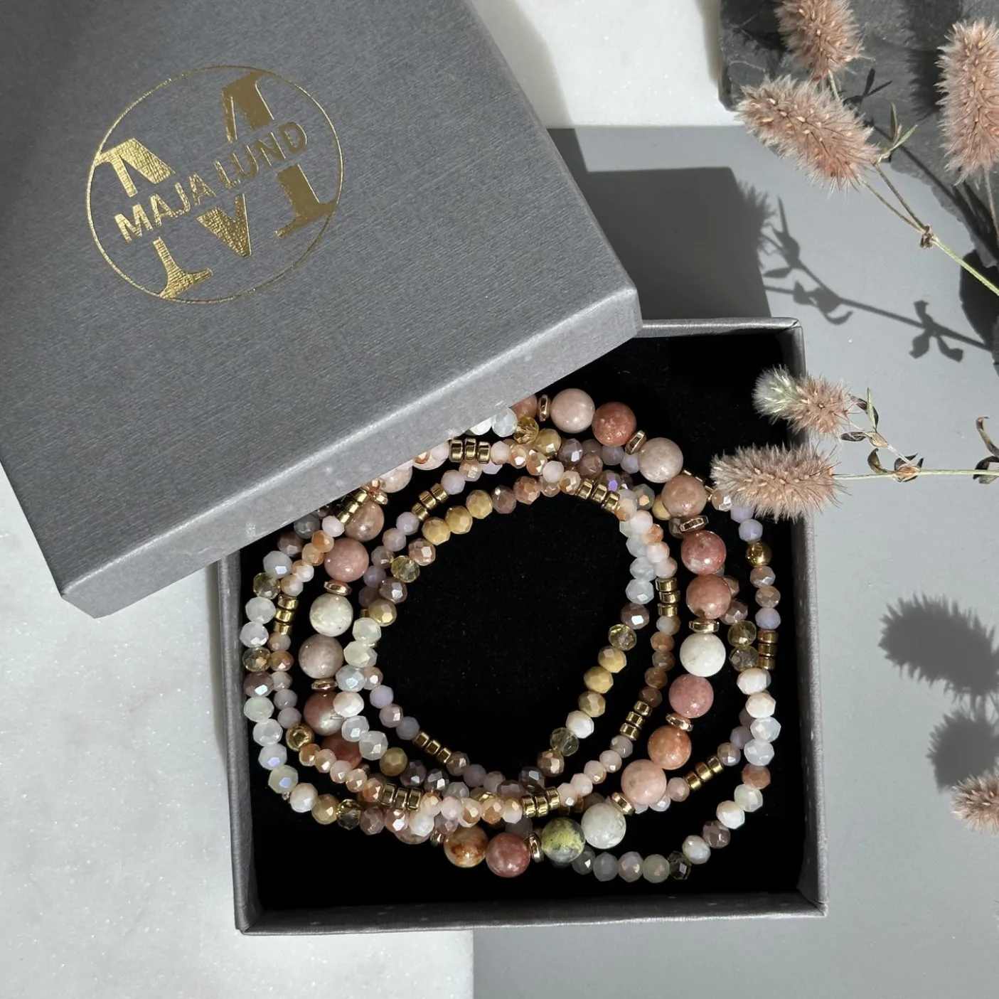 Armbånd MICHELLE Natur – Sæt med 5 armbånd