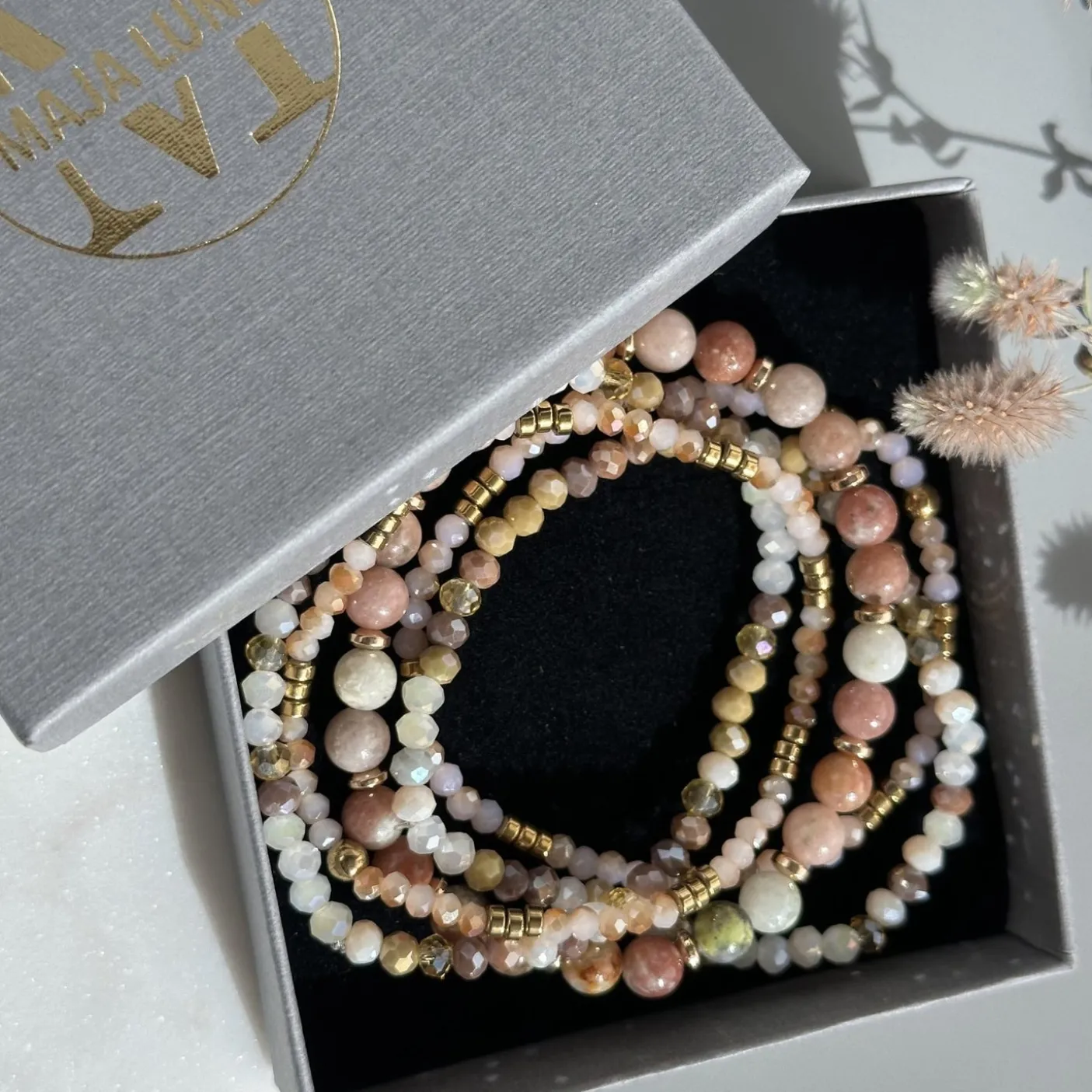 Armbånd MICHELLE Natur – Sæt med 5 armbånd
