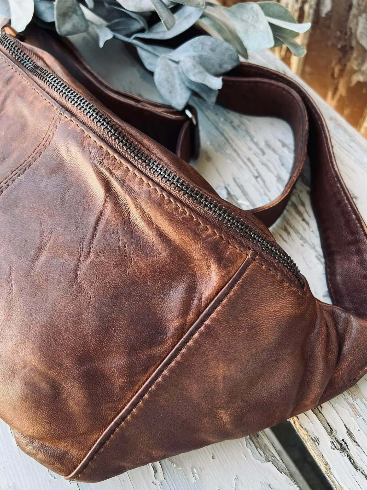 Bumbag JUNE - BIG Dark cognac
