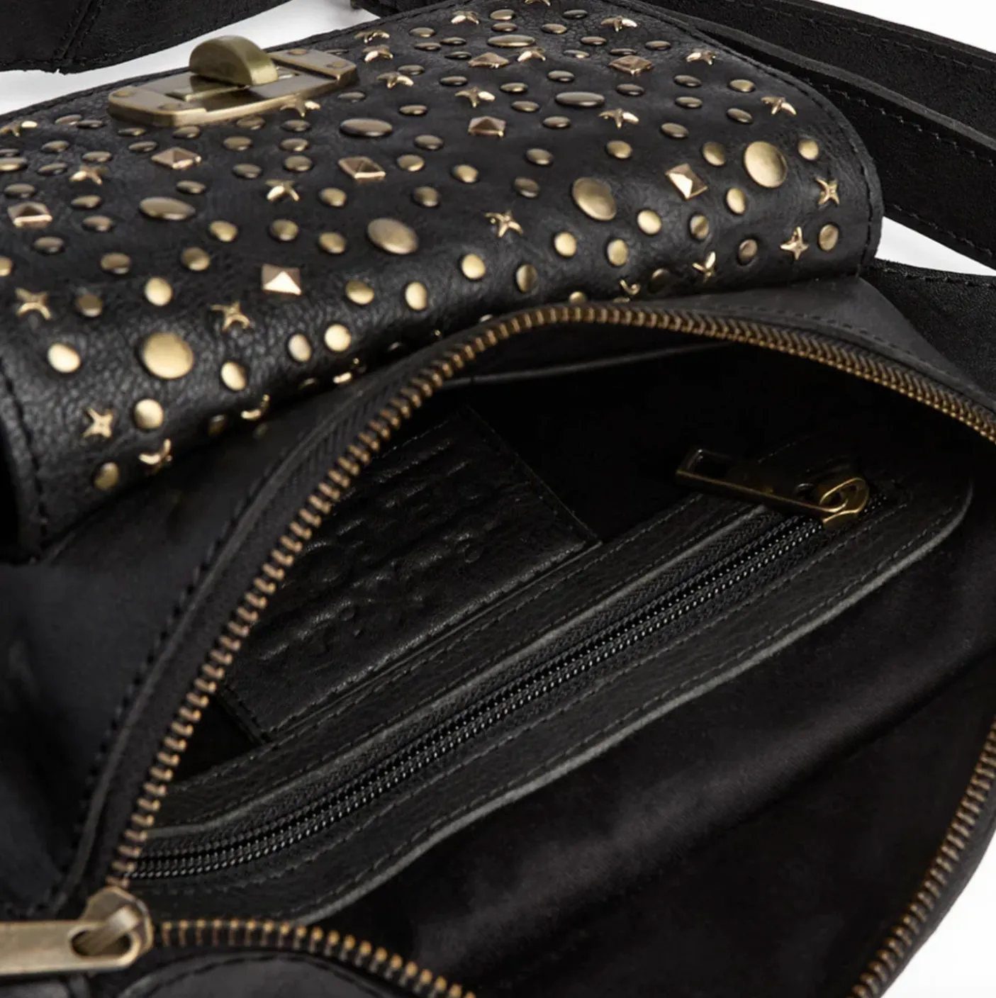 Bumbag med nitter - Black