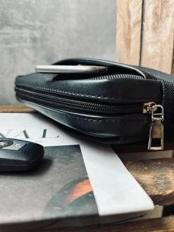 Crossbody Black