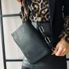 Crossbody Black lady