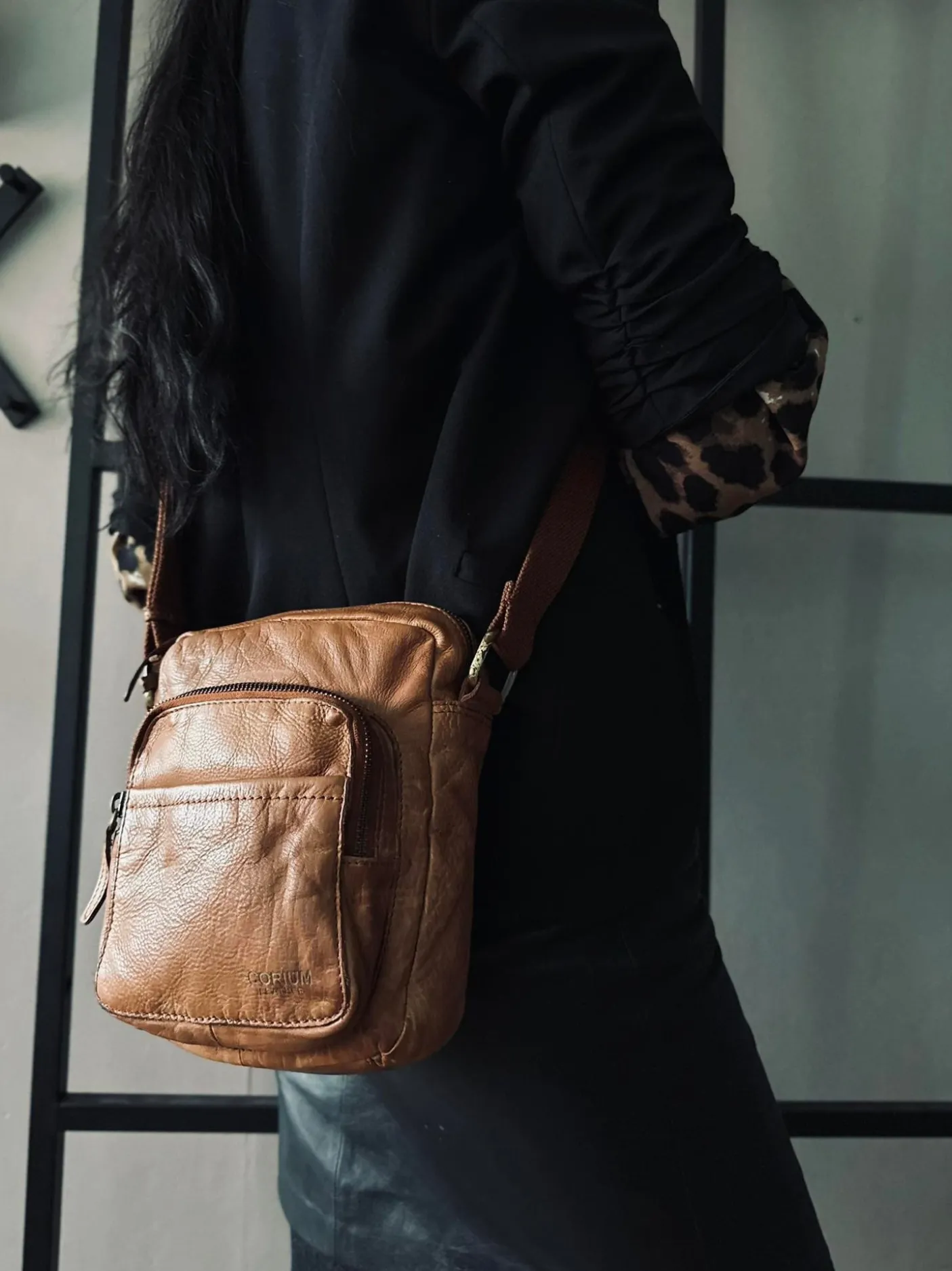 Crossbody Raw Boheme – Cognac unisex