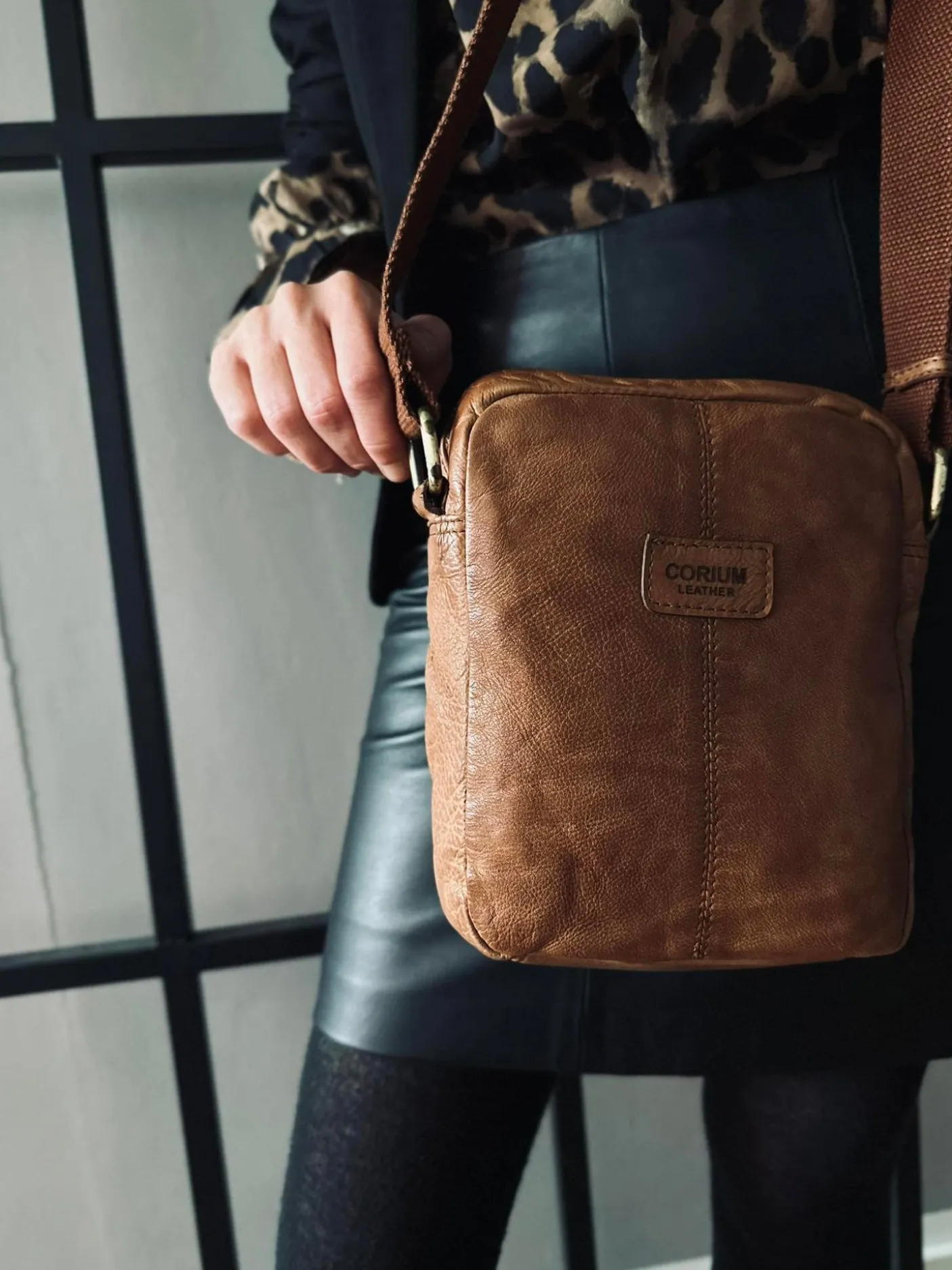 Crossbody Raw Boheme – Cognac unisex
