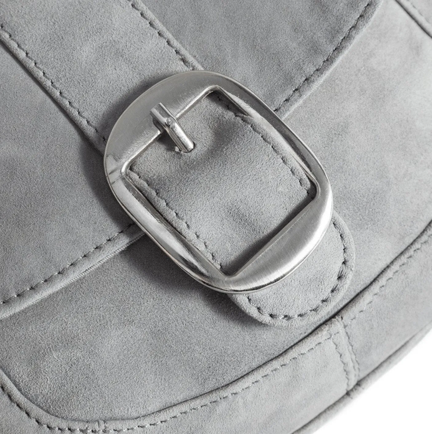 Crossover – Silver grey