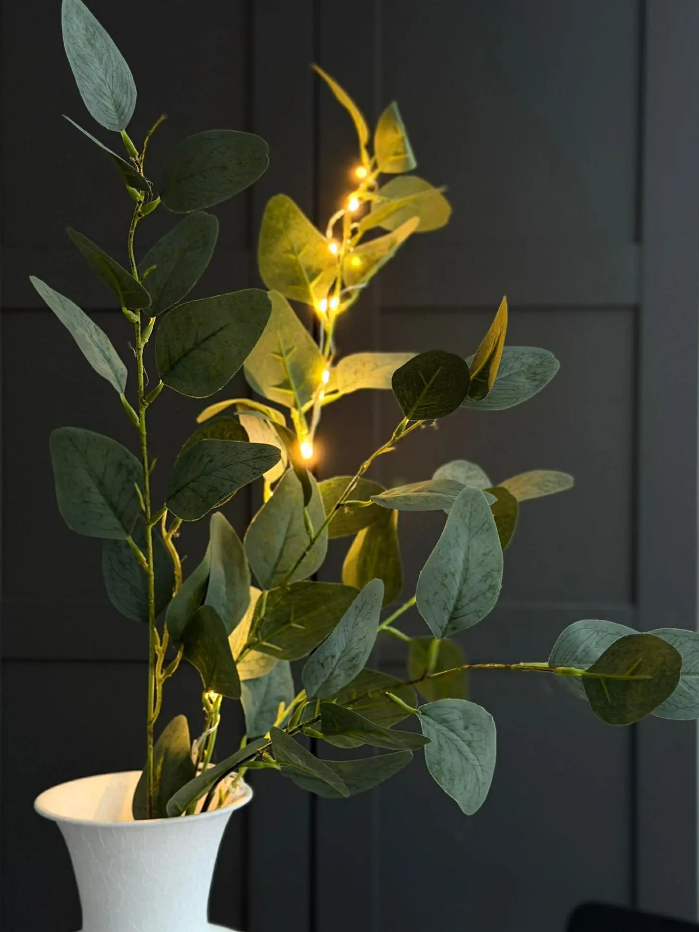 Eucalyptus gren med lys - 100cm