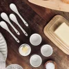 Æggebæger i porcelæn - 4 stk med skeer