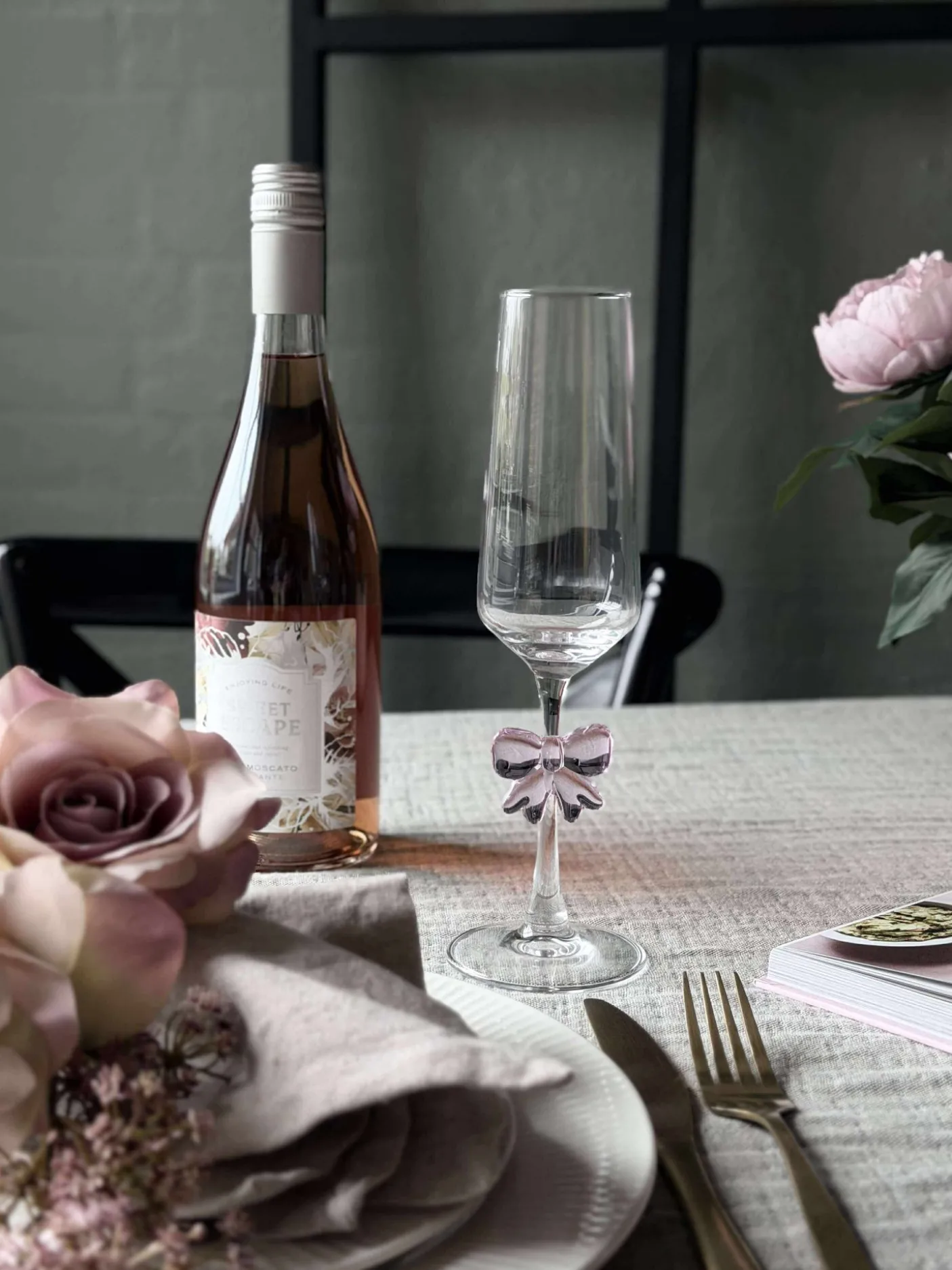 Glas med sløjfe