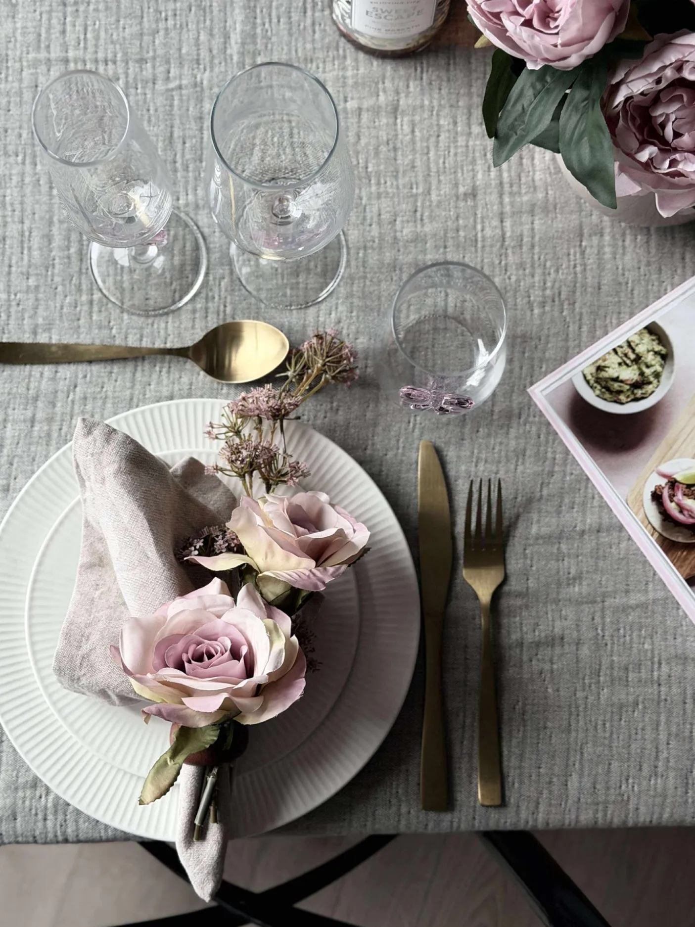 Glas med sløjfe