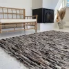 Gulvtæppe i håndsyet lammeskind – 150x200