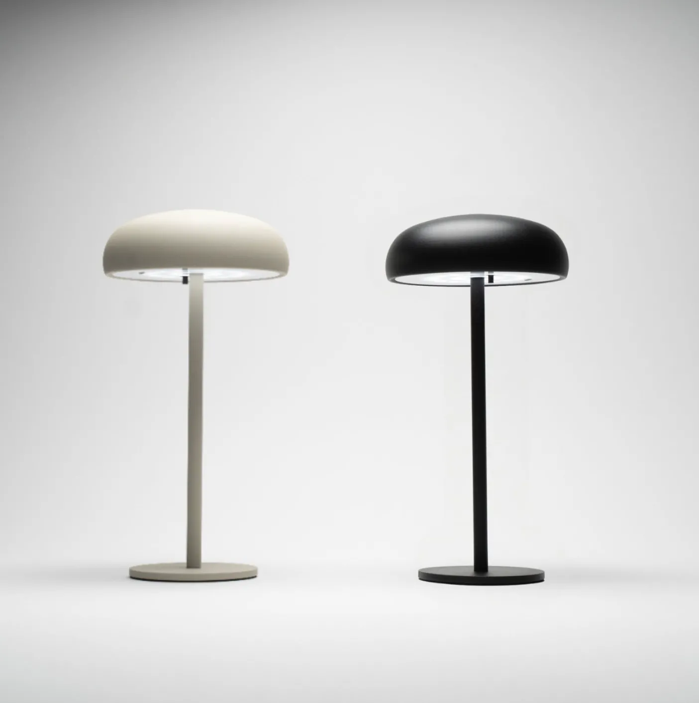 Isolde LED touch bordlampe. Sort/Beige