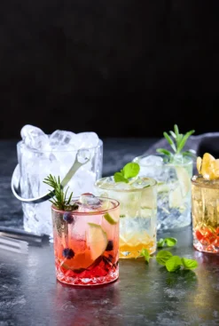 Isspand med 4 glas