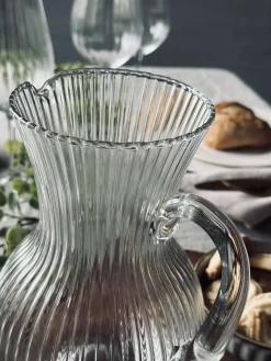 Kande i klar glas