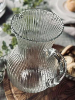 Kande i klar glas