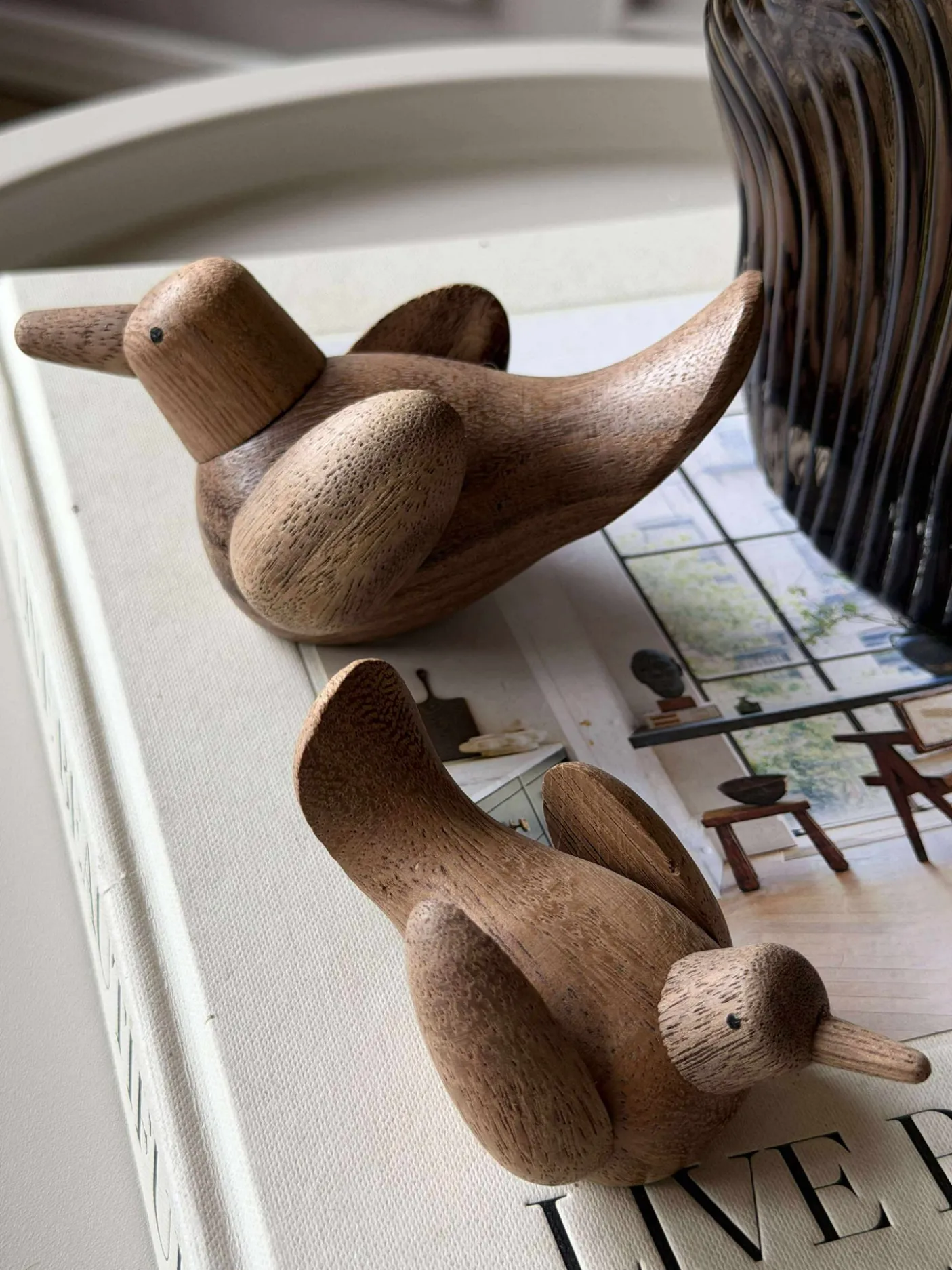 Liggende Fugl - Amber Brun Lille