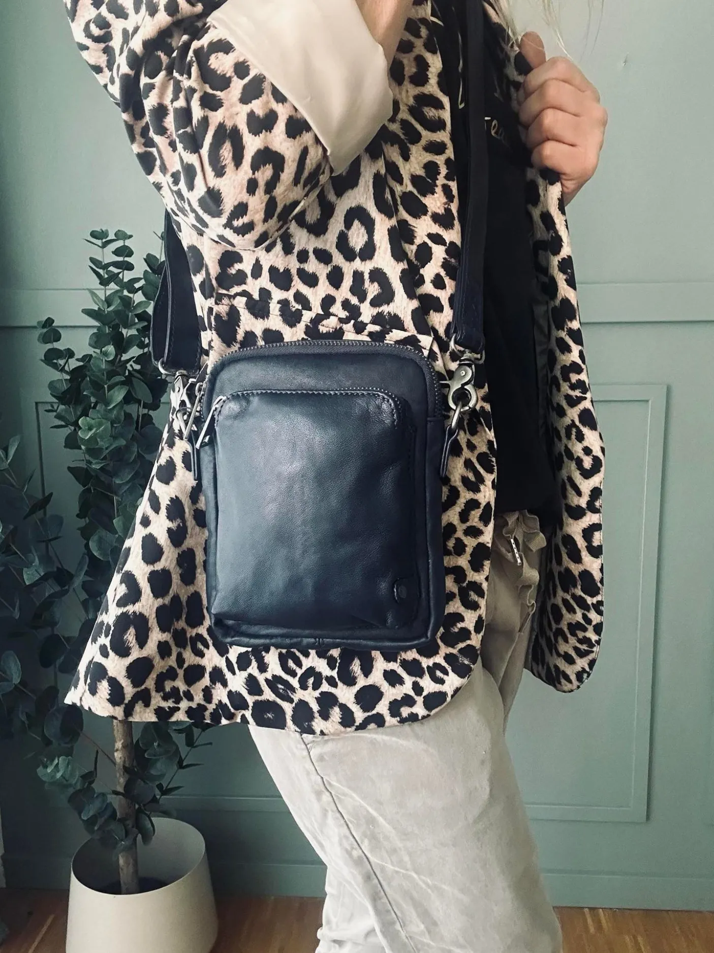 Mobiltaske Navy