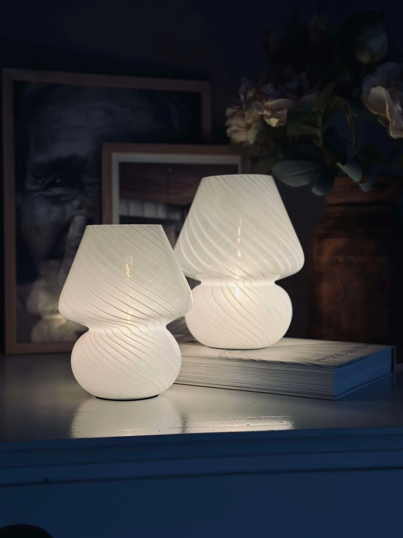 Mushroom Medium – Hvid mundblæst glas