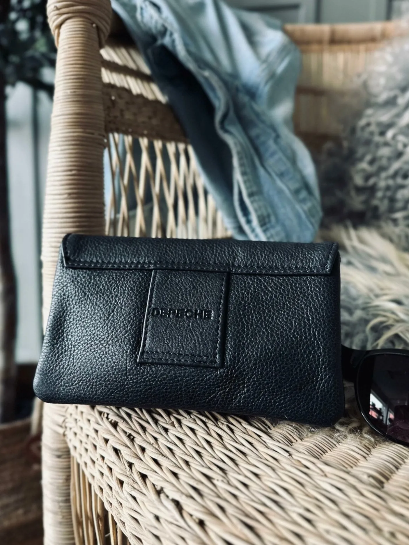 Pung Aura Black