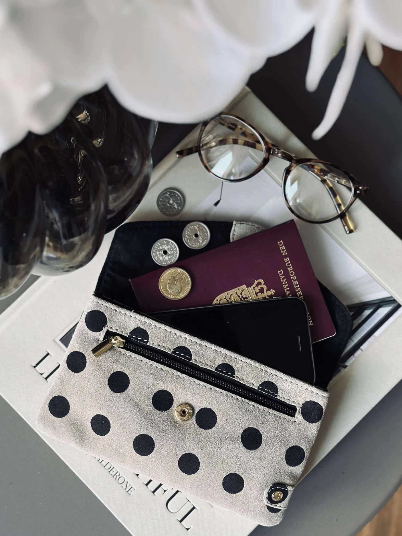 Pung Black dots