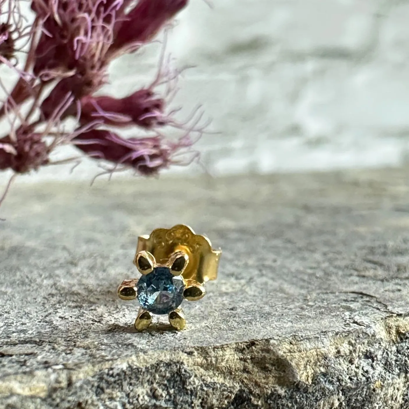 Ørestik Single GIA Azur blue 18K forgyldt - 1 stk