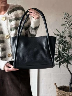 Skuldertaske black