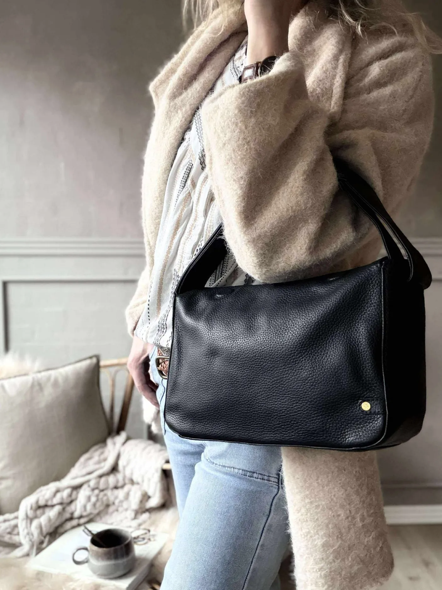 Skuldertaske Dalia - Black