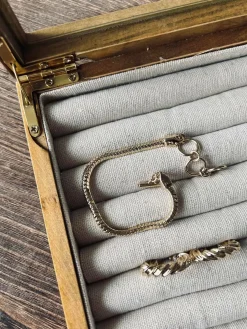 Smykkebox i træ