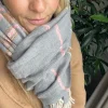 Tørklæde Sasha - Stone Strib