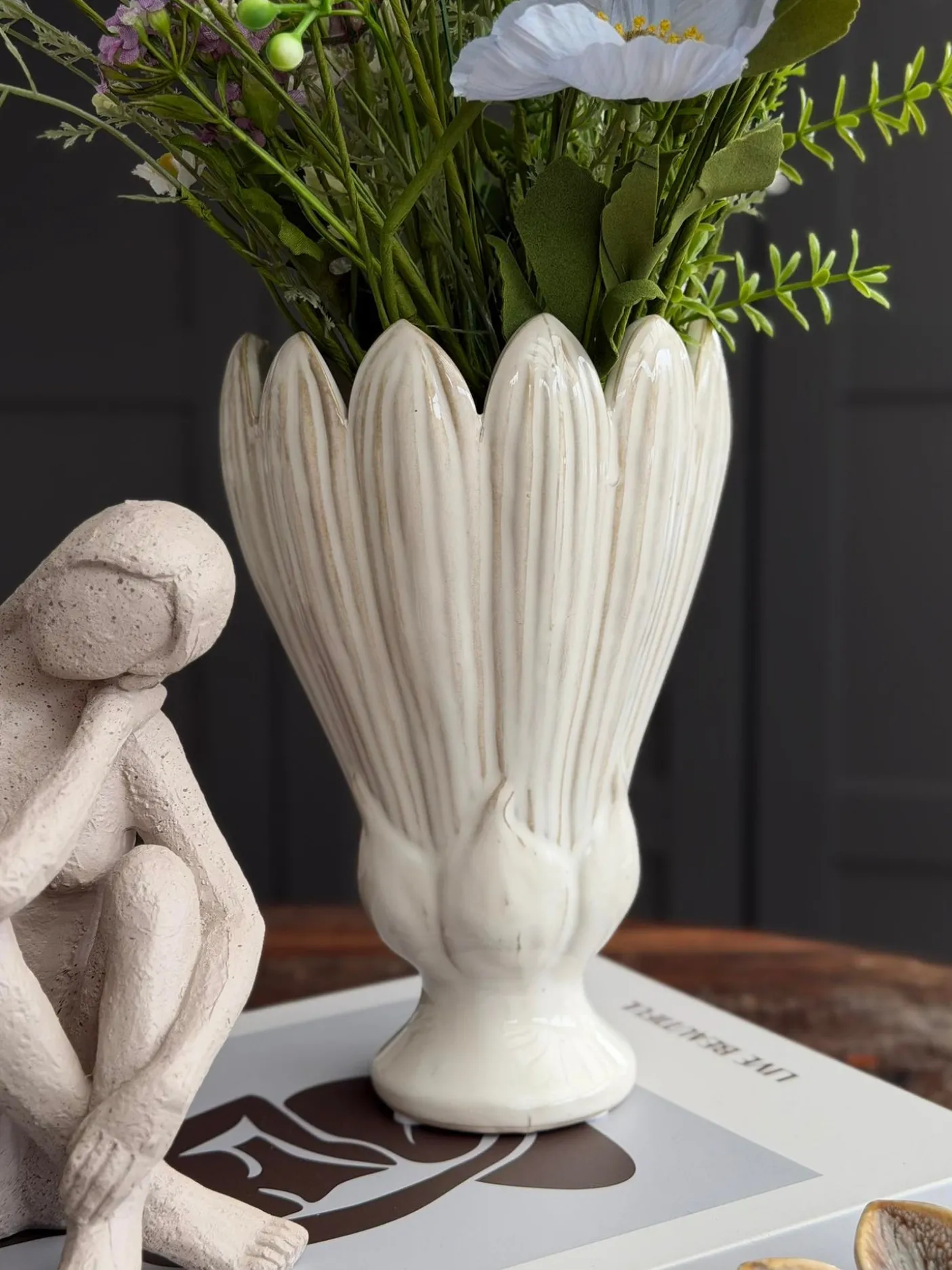 Vase flower